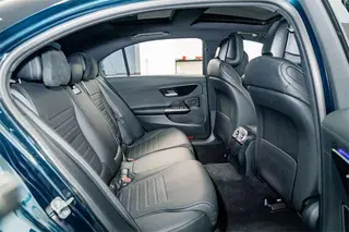 Mercedes-Benz C-Class 2024 Tres cambios C 260 L Versión deportiva interior foto 17 Mercedes-Benz C-Class 2024 Tres cambios C 260 L Versión deportiva interior foto 17