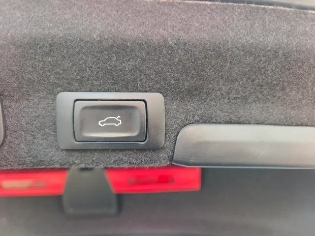 Audi A4L 2024 40 TFSI Роскошный динамичный тип Звездная ночь версия интерьер фото 15
