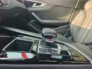 Audi A4L 2024 40 TFSI Роскошный динамичный тип Звездная ночь версия интерьер фото 17