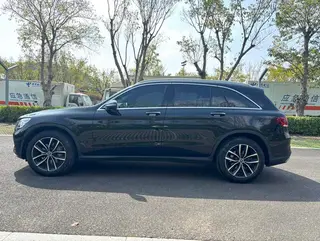 Mercedes-Benz GLC 2021 GLC 260 L 4MATIC Luxury type exterior photo 3 Mercedes-Benz GLC 2021 GLC 260 L 4MATIC Luxury type exterior photo 3