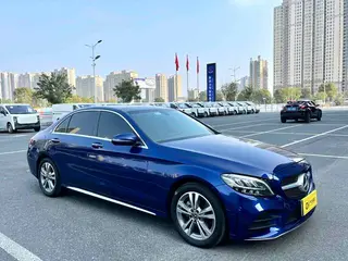 Mercedes-Benz C-Class 2020 C 200 L Mode version sport extérieur photo 3 Mercedes-Benz C-Class 2020 C 200 L Mode version sport extérieur photo 3