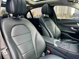 Mercedes-Benz C-Class 2020 C 200 L Mode version sport intérieur photo 14 Mercedes-Benz C-Class 2020 C 200 L Mode version sport intérieur photo 14