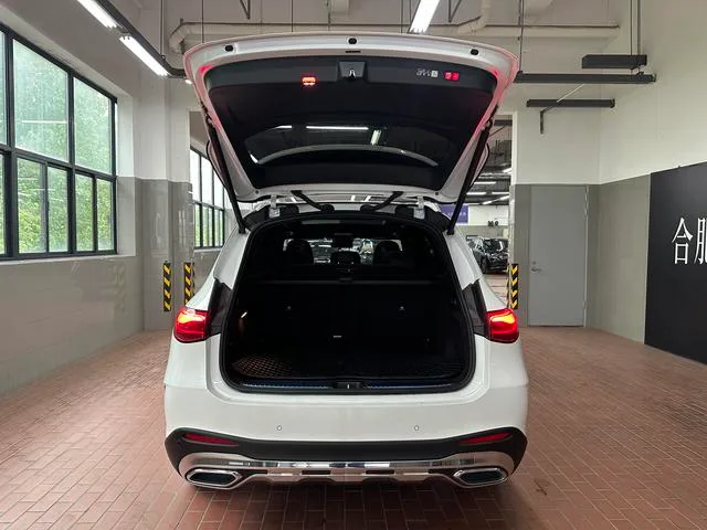Mercedes-Benz GLC 2023 GLC 260 L 4MATIC De lujo 5 Asiento interior foto 18 Mercedes-Benz GLC 2023 GLC 260 L 4MATIC De lujo 5 Asiento interior foto 18