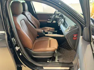Mercedes-Benz GLB 2024 GLB 220 Estilo de moda interior foto 10 Mercedes-Benz GLB 2024 GLB 220 Estilo de moda interior foto 10