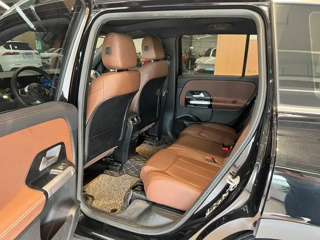 Mercedes-Benz GLB 2024 GLB 220 Estilo de moda interior foto 11 Mercedes-Benz GLB 2024 GLB 220 Estilo de moda interior foto 11