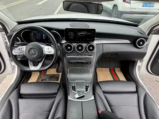 Mercedes-Benz C-Class 2021 C 260 L Versión deportiva interior foto 7 Mercedes-Benz C-Class 2021 C 260 L Versión deportiva interior foto 7