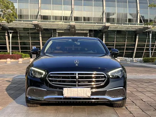 Mercedes-Benz E-Class 2021 Restyling E 300 L Luxury type Passenger car exterior photo 2 Mercedes-Benz E-Class 2021 Restyling E 300 L Luxury type Passenger car exterior photo 2