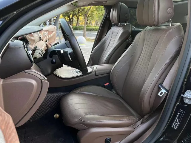 Mercedes-Benz E-Class 2021 Restyling E 300 L Luxury type Passenger car exterior photo 6 Mercedes-Benz E-Class 2021 Restyling E 300 L Luxury type Passenger car exterior photo 6