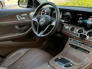 Mercedes-Benz E-Class 2021 Restyling E 300 L Luxury type Passenger car exterior photo 8 Mercedes-Benz E-Class 2021 Restyling E 300 L Luxury type Passenger car exterior photo 8