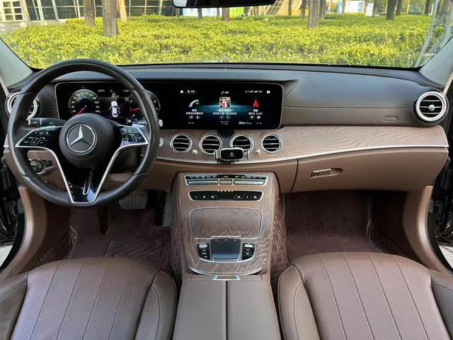 Mercedes-Benz E-Class 2021 Restyling E 300 L Luxury type Passenger car exterior photo 9 Mercedes-Benz E-Class 2021 Restyling E 300 L Luxury type Passenger car exterior photo 9