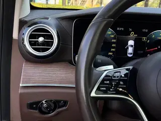 Mercedes-Benz E-Class 2021 Restyling E 300 L Luxury type Passenger car interior photo 18 Mercedes-Benz E-Class 2021 Restyling E 300 L Luxury type Passenger car interior photo 18