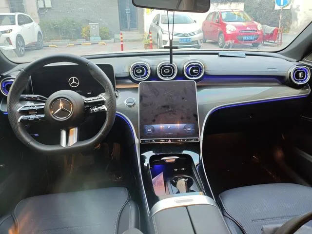 Mercedes-Benz C-Class 2024 C 260 L Sports version exterior photo 4 Mercedes-Benz C-Class 2024 C 260 L Sports version exterior photo 4