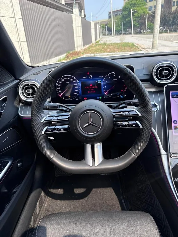 Mercedes-Benz C-Class 2023 Restyling C 260 L Sports version interior photo 7 Mercedes-Benz C-Class 2023 Restyling C 260 L Sports version interior photo 7
