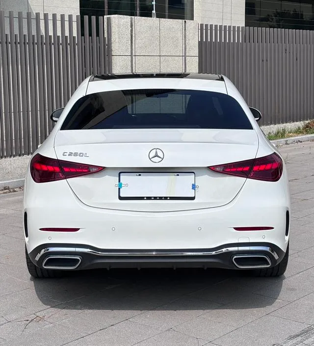Mercedes-Benz C-Class 2023 Restyling C 260 L Sports version interior photo 8 Mercedes-Benz C-Class 2023 Restyling C 260 L Sports version interior photo 8