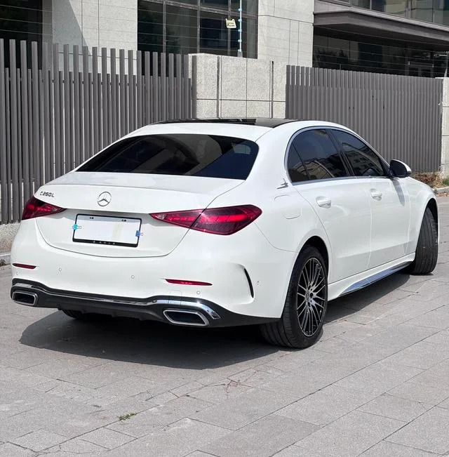 Mercedes-Benz C-Class 2023 Restyling C 260 L Sports version interior photo 9 Mercedes-Benz C-Class 2023 Restyling C 260 L Sports version interior photo 9