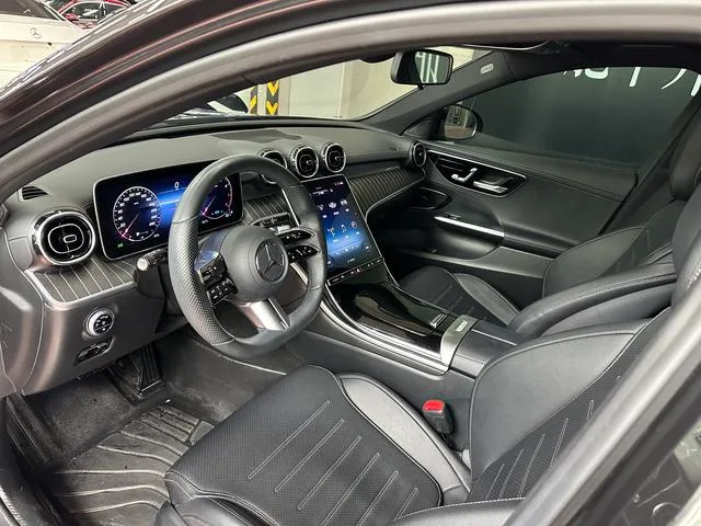 Mercedes-Benz C-Class 2022 Mise à jour C 200 L Version sportive intérieur photo 12 Mercedes-Benz C-Class 2022 Mise à jour C 200 L Version sportive intérieur photo 12