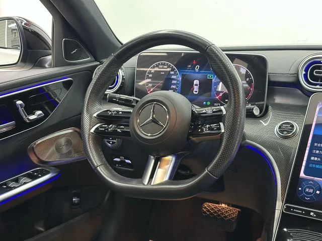Mercedes-Benz C-Class 2024 C 260 L Edición deportiva Haoye interior foto 12 Mercedes-Benz C-Class 2024 C 260 L Edición deportiva Haoye interior foto 12