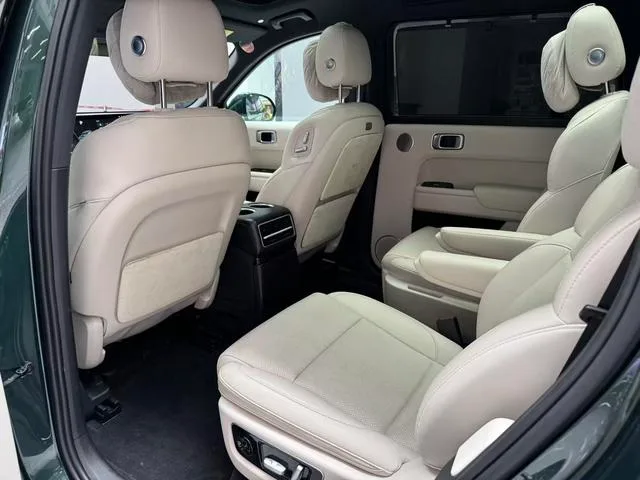 Li Auto L9 2022 Max Edición interior foto 13