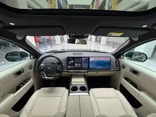 Li Auto L9 2022 Max Edición interior foto 14