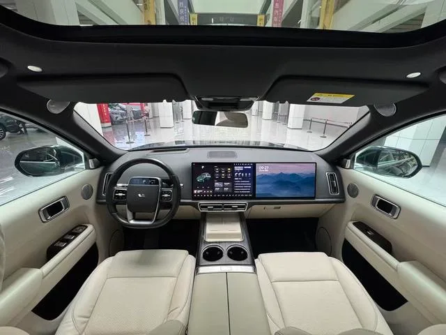 Li Auto L9 2022 Max Edición interior foto 14