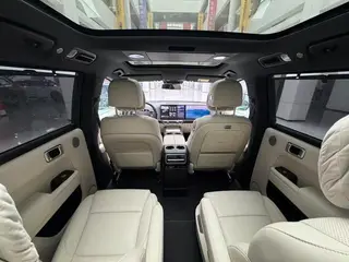 Li Auto L9 2022 Max Edición interior foto 16