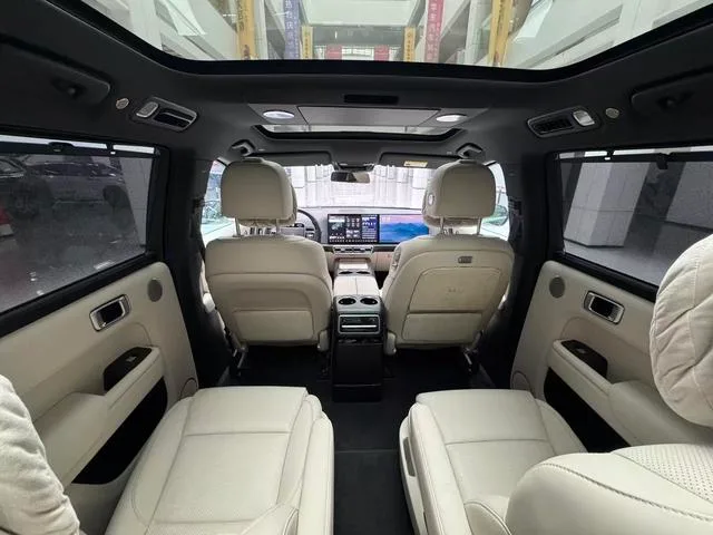 Li Auto L9 2022 Max Edición interior foto 16