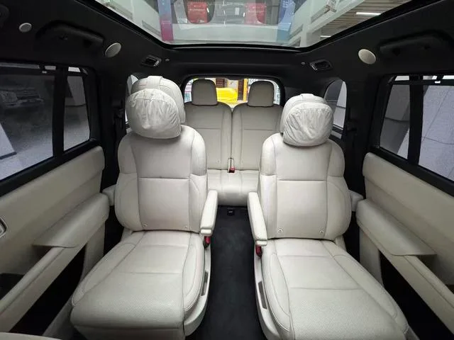 Li Auto L9 2022 Max Edición interior foto 17