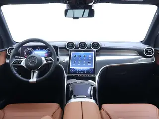 Mercedes-Benz GLC 2023 GLC 260 L 4MATIC Dynamic 5 seat interior photo 14 Mercedes-Benz GLC 2023 GLC 260 L 4MATIC Dynamic 5 seat interior photo 14