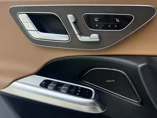 Mercedes-Benz E-Class 2024 Restyling E 300 L Fashionable Passenger car exterior photo 6 Mercedes-Benz E-Class 2024 Restyling E 300 L Fashionable Passenger car exterior photo 6
