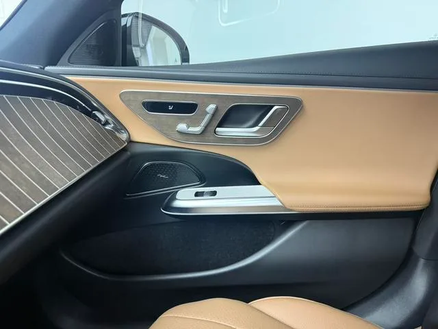 Mercedes-Benz E-Class 2024 Restyling E 300 L Fashionable Passenger car exterior photo 7 Mercedes-Benz E-Class 2024 Restyling E 300 L Fashionable Passenger car exterior photo 7