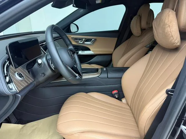 Mercedes-Benz E-Class 2024 Restyling E 300 L Fashionable Passenger car interior photo 9 Mercedes-Benz E-Class 2024 Restyling E 300 L Fashionable Passenger car interior photo 9