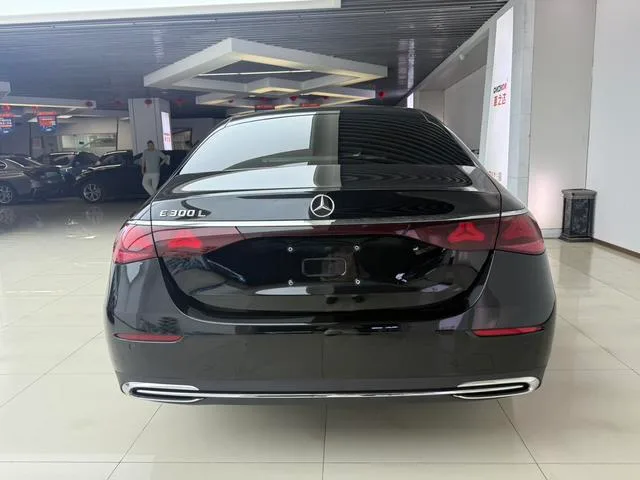Mercedes-Benz E-Class 2024 Restyling E 300 L Fashionable Passenger car interior photo 12 Mercedes-Benz E-Class 2024 Restyling E 300 L Fashionable Passenger car interior photo 12