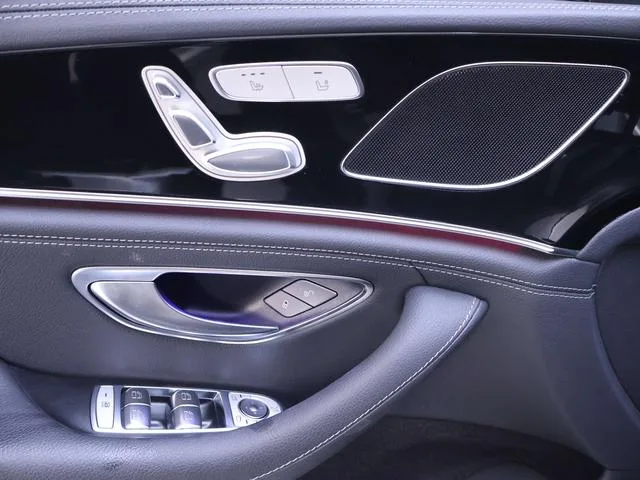 Mercedes-Benz AMG GT 2020 AMG GT 50 Voiture de sport à quatre portes intérieur photo 18 Mercedes-Benz AMG GT 2020 AMG GT 50 Voiture de sport à quatre portes intérieur photo 18