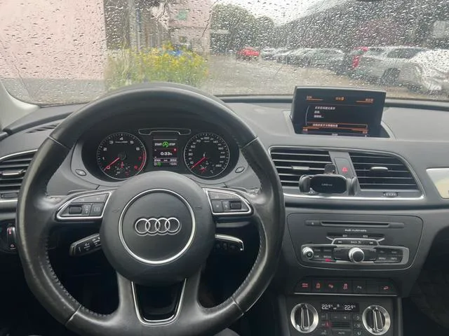 Audi Q3 2015 35 TFSI quattro Millones de tipo de disfrute conmemorativo interior foto 10 Audi Q3 2015 35 TFSI quattro Millones de tipo de disfrute conmemorativo interior foto 10