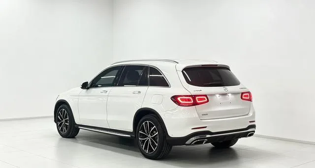 Mercedes-Benz GLC 2022 GLC 300 L 4MATIC Dinámico exterior foto 4 Mercedes-Benz GLC 2022 GLC 300 L 4MATIC Dinámico exterior foto 4