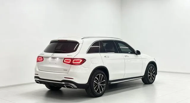 Mercedes-Benz GLC 2022 GLC 300 L 4MATIC Dinámico interior foto 6 Mercedes-Benz GLC 2022 GLC 300 L 4MATIC Dinámico interior foto 6