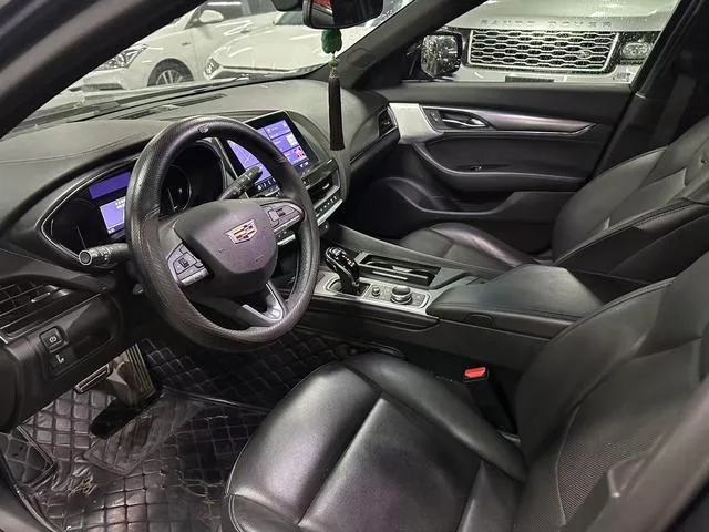 Cadillac CT5 2022 28T Luxury type interior photo 9 Cadillac CT5 2022 28T Luxury type interior photo 9