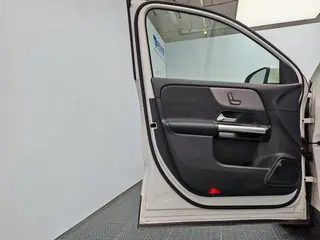 Mercedes-Benz GLA 2023 Reforma GLA 200 interior foto 13 Mercedes-Benz GLA 2023 Reforma GLA 200 interior foto 13