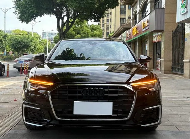 Audi A6L 2023 40 TFSI Deluxe Elegant exterior photo 2 Audi A6L 2023 40 TFSI Deluxe Elegant exterior photo 2
