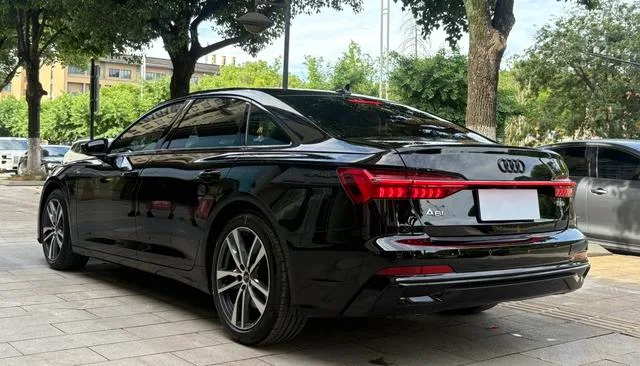 Audi A6L 2023 40 TFSI Deluxe Elegant exterior photo 4 Audi A6L 2023 40 TFSI Deluxe Elegant exterior photo 4