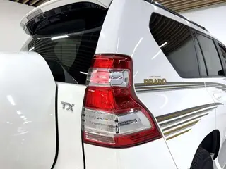 Toyota Prado 2010 4.0L Automatique TX-L extérieur photo 8 Toyota Prado 2010 4.0L Automatique TX-L extérieur photo 8