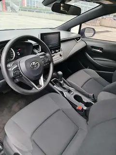 Toyota Levin 2022 185T CVT Versión de tecnología interior foto 8