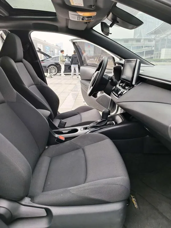 Toyota Levin 2022 185T CVT Versión de tecnología interior foto 12