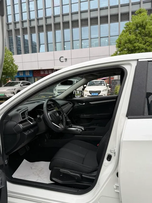 Honda Civic 2019 220TURBO CVT Dynamic Edition Country VI interior photo 7