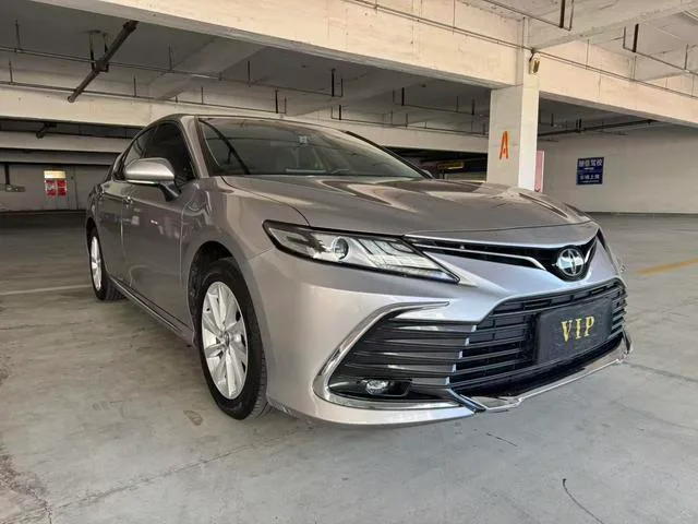 Toyota Camry 2023 2.0G Version de luxe extérieur photo 2