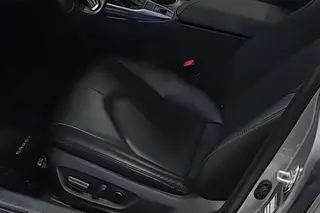 Toyota Camry 2023 2.0G Version de luxe intérieur photo 10