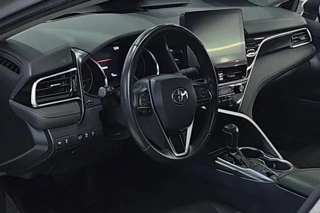 Toyota Camry 2023 2.0G Version de luxe intérieur photo 11