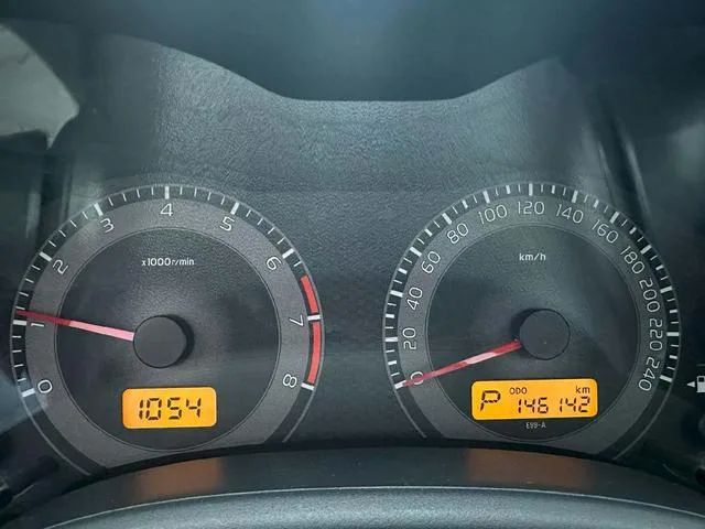 Toyota Corolla 2013 Special Edition 1.6L Auto to Cool GL interior photo 6 Toyota Corolla 2013 Special Edition 1.6L Auto to Cool GL interior photo 6