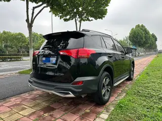Toyota RAV4 2015 2.0L CVT Version mode à deux roues motrices extérieur photo 4 Toyota RAV4 2015 2.0L CVT Version mode à deux roues motrices extérieur photo 4