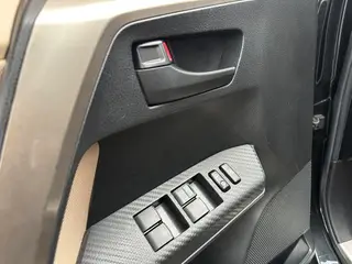 Toyota RAV4 2015 2.0L CVT Version mode à deux roues motrices extérieur photo 9 Toyota RAV4 2015 2.0L CVT Version mode à deux roues motrices extérieur photo 9